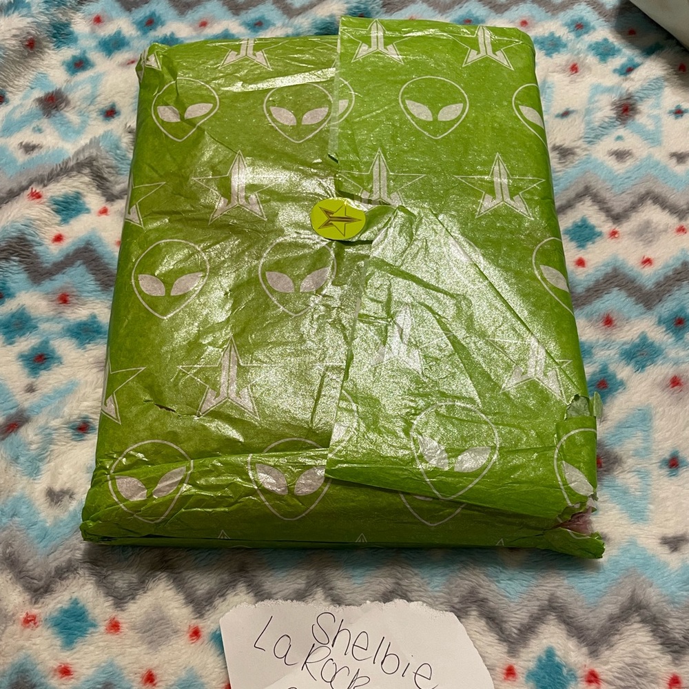 BNiB Alien Palette